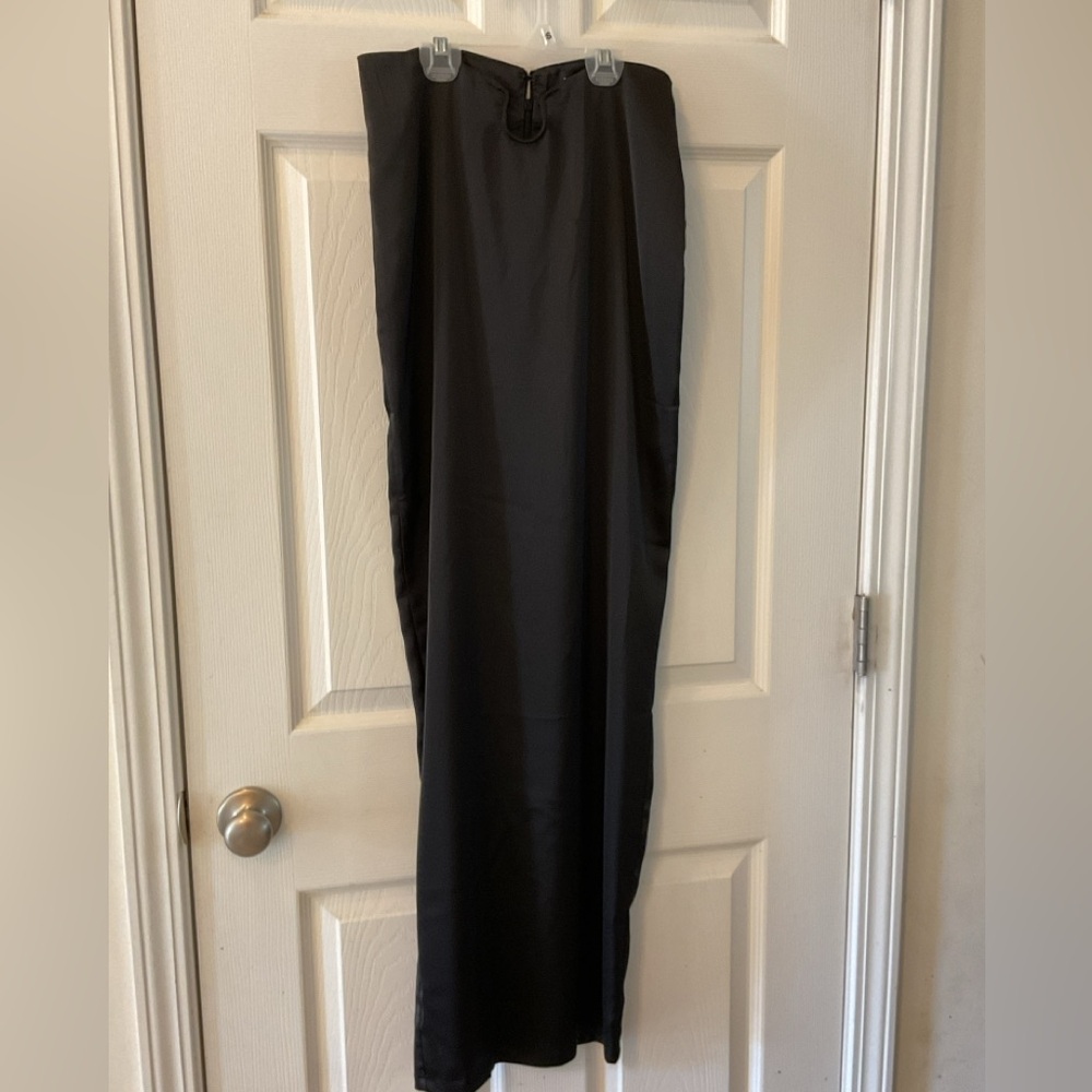 Pretty Little Thing Women’s Black Size 6 Maxi Skirt
